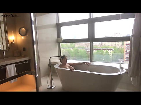 ❤️ عزیزم فوق العاده با شور و شوق بیدمشک خود را در حمام تکان می دهد ❌ سوپر سکس در fa.nastypornpics-com.ru ️❤